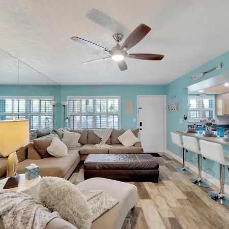Newly Renovated 2 Beds 2 Baths Condo In St Pete Beach